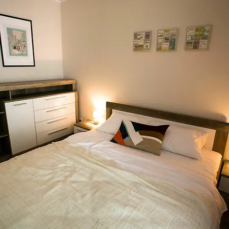 Friendhouse - Krowoderska Apartment Krakow
